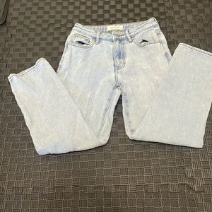 Pac sun mom jean 23 light wash blue 11 1/2 inch waist lying flat
